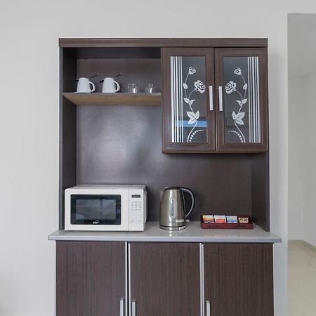 Trans International Hotel Наді Екстер'єр фото