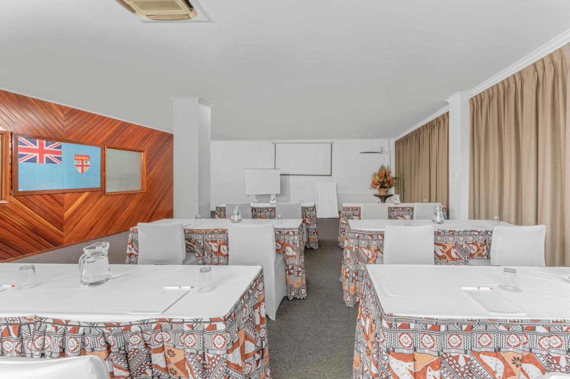 Trans International Hotel Наді Екстер'єр фото